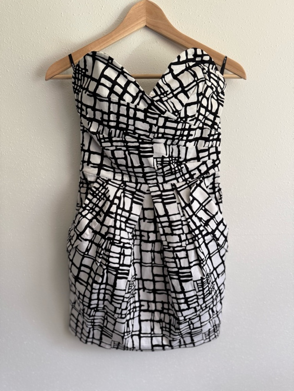 Ark & Co Strapless Cocktail Dress Black White Graphic Print Size M - Picture 3 of 8